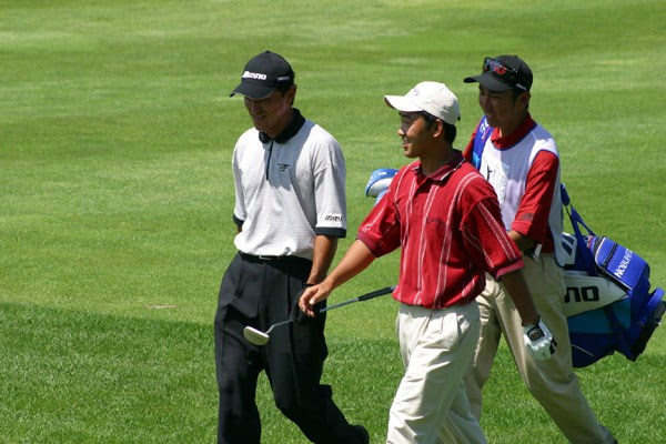 2002年 日本ゴルフツアー選手権イーヤマカップ 初日 佐藤信人 久保谷健一 5アンダーで並んだ佐藤と久保谷