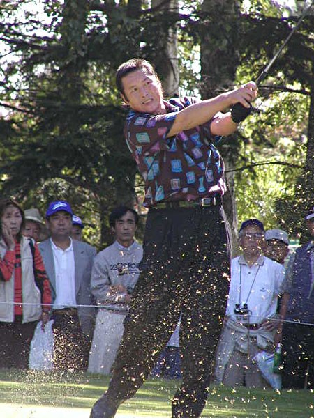 2002年 全日空オープンゴルフトーナメント 最終日 尾崎将司 55歳とは思えぬ力強いショット