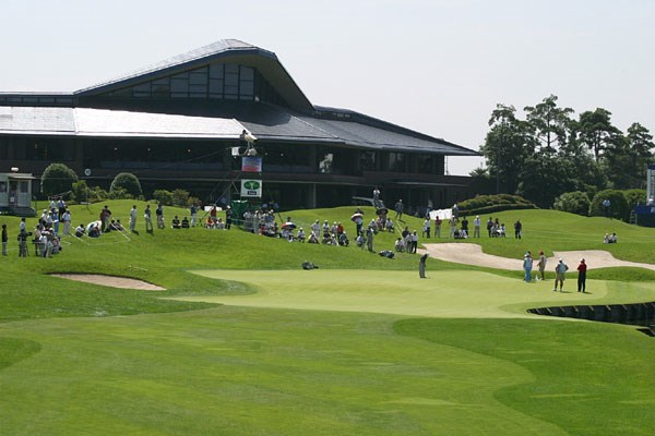 2002年 日本ゴルフツアー選手権イーヤマカップ 初日 18番ホールグリーン 