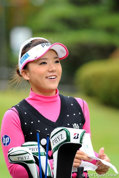 昨日17日に帰国 疲労の色を見せずプロアマ戦をプレーした有村智恵 2012年 マスターズgcレディース 事前情報 有村智恵 フォトギャラリー Gdo