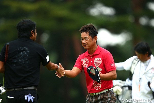 2012年 ブリヂストンオープンゴルフトーナメント 初日 藤田寛之 さすが賞金ランクトップ、実力発揮です