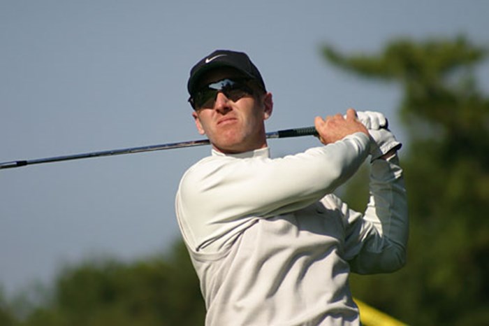 ゴルフ界で一番サングラスが似合う男、デビッド・デュバルがパワーフェードの弾道を追う。 2002年 ダンロップフェニックストーナメント 事前情報 デビッド・デュバル
