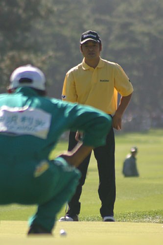 2002年 ダンロップフェニックストーナメント 最終日 伊沢利光