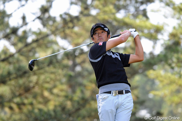 【国内男子】山下和宏が初日単独首位 藤田寛之、谷口徹が3打差につける