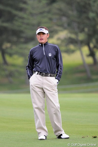 2012年 マイナビABCチャンピオンシップゴルフトーナメント 初日 上田諭尉 ズボンをここまでハイ・ライズ（？）に履きこなせるんは、この人と横尾要ちゃんだけやと思います。ナイス！9位T
