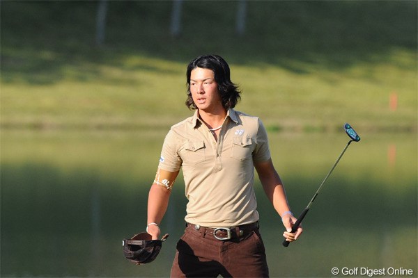 2012年 マイナビABCチャンピオンシップゴルフトーナメント 2日目 石川遼 6ストローク伸ばして首位と4打差の3位タイに浮上した石川遼
