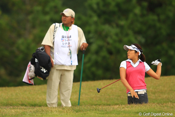 藤本は3位止まり 16番のダブルボギーで終戦