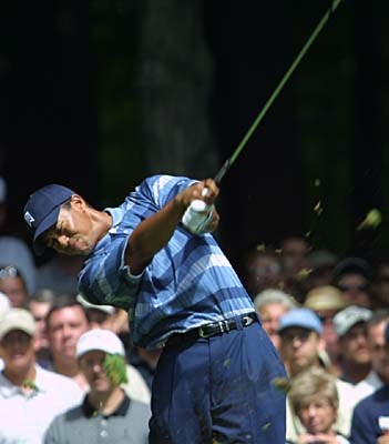 2002年 全米プロゴルフ選手権 初日 タイガー・ウッズ ビュイックオープンに続き、2週連続の優勝を狙う