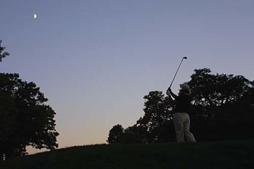 2002年 全米プロゴルフ選手権 初日 日没サスペンデッド 天候の乱れにより、スタート時間も大幅に乱れ、ついには日没サスペンデッドとなってしまった