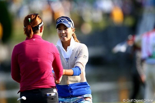2012年 伊藤園レディスゴルフトーナメント 初日 上田桃子 トップと4打差、良い笑顔してるじゃないですか