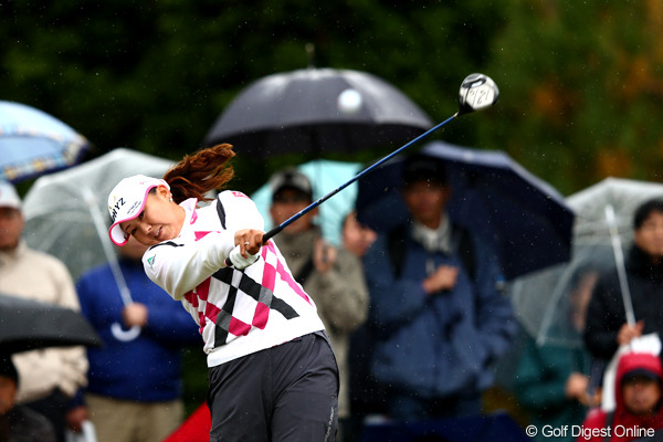 全美貞が今季5勝目に王手！佐伯が1打差2位に続く