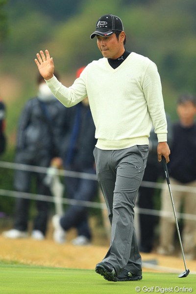 2012年 カシオワールドオープン 2日目 谷原秀人 今年は優勝こそありませんが、本当に安定したゴルフです。7アンダー5位タイ。