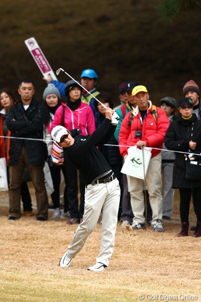 2012年 ゴルフ日本シリーズJTカップ 2日目 キム・キョンテ スコアを伸ばすもトップと6打差、3位タイ