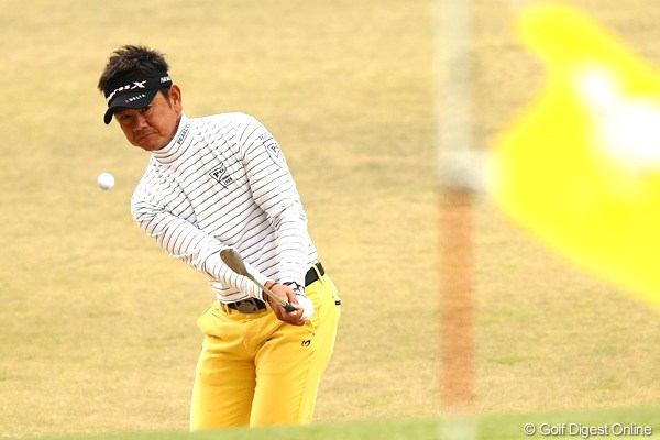 2012年 ゴルフ日本シリーズJTカップ 3日目 藤田寛之 3日間首位を突っ走る藤田寛之。大会3連覇へ6打差で最終日へ