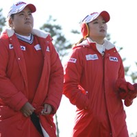 今年の米女子ツアー賞金王と新人王の貫禄コンビはやっぱり強かった。 2012年 日韓女子プロゴルフ対抗戦 初日 朴仁妃＆リュー・ソヨン