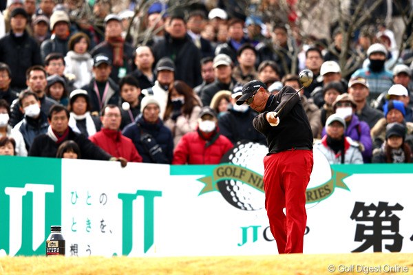 2012年 ゴルフ日本シリーズJTカップ 最終日 谷口徹 この日本シリーズで猛追も届かずでした。11アンダー5位