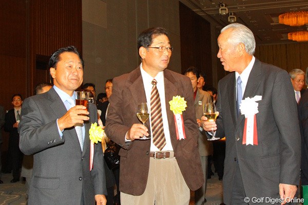 2012年 ジャパンゴルフツアー表彰式 青木功、中嶋常幸、倉本昌弘