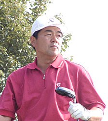 2001年 カシオワールドオープンゴルフトーナメント 最終日 室田淳 ガルシア、チャンドを振り切り、7年ぶりの優勝を決めた室田淳