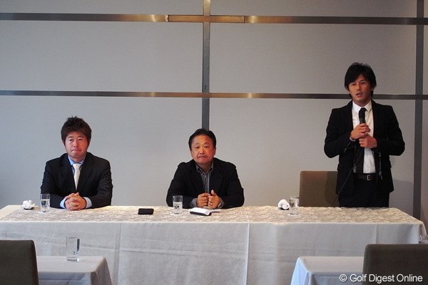 2013年 ジャパンゴルフツアー選手会 松村道央、倉本昌弘、近藤共弘（左から）