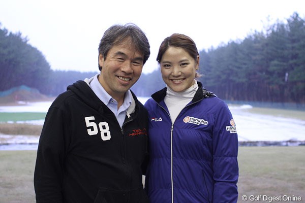 リュー・ソヨンと本間ゴルフの伊藤康樹氏 ソヨンと、韓国ゴルフに対する熱い思いを抱く伊藤康樹執行役員兼マーケティング本部長