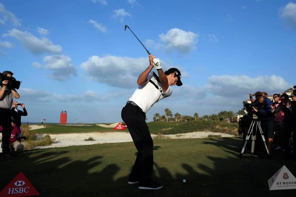 2013年 アブダビHSBCゴルフ選手権 ジャスティン・ローズ サディヤットビーチGCでターゲットチャレンジに挑むジャスティン・ローズ
