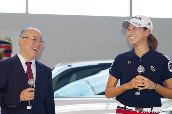 2013年 ポルシェ契約会見 木戸愛
