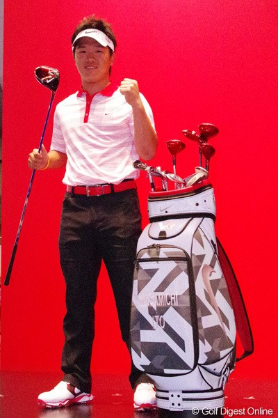 2013年 ジャパンゴルフフェア 伊藤誠道 プロデビューを控えた今季、ナイキゴルフと契約した17歳の伊藤誠道。