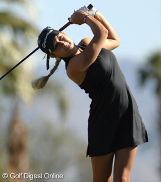 人気美人ゴルファー、ナタリー・ガルビスは予選落ちを喫した