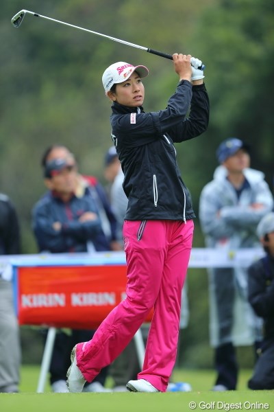 2013年 Tポイントレディスゴルフトーナメント 初日 森田理香子 安定した60台の要因は、もちろんラッキーだけではない。6位タイスタートを切った森田理香子