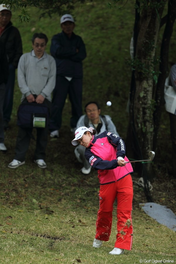 2013年 Tポイントレディスゴルフトーナメント 初日 横峯さくら