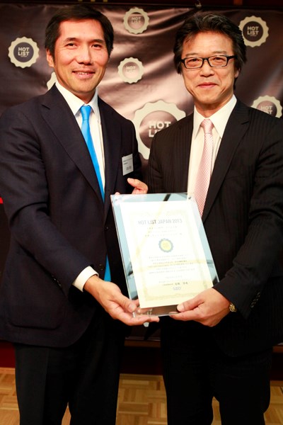 写真右：最多受賞をしたアクシネットジャパンインク代表取締役社長 中村氏。写真左：GDO代表取締役社長 石坂氏