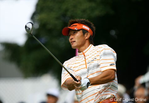 2006年 日本オープンゴルフ選手権競技 最終日 宮本勝昌 4オーバー49位で予選を通過した宮本勝昌。3日目、そして最終日もスコアを伸ばし通算3アンダーで3位タイに食い込んだ