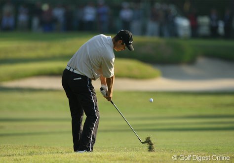 2006年 日本オープンゴルフ選手権競技 最終日 ポール・シーハン 多少ラフに入れても確実にグリーンを捕らえる。ステディなゴルフで日本オープンを制したポール・シーハン