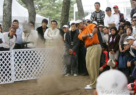 2006年 ダンロップフェニックストーナメント 2日目 タイガー・ウッズ