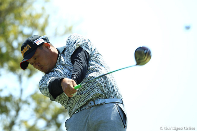 2位タイに後退の小田孔明、ホールインワンで命拾い！？