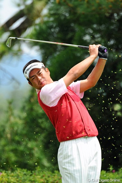 2013年 つるやオープンゴルフトーナメント 3日目 池田勇太 鬼門の試合での予選突破で、3日目に4つ伸ばして10位タイ。北新地での豪遊自粛が効果を発揮したようです。10位T