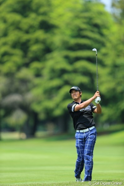 2013年 日本プロゴルフ選手権大会 日清カップヌードル杯 初日 武藤俊憲 得意のドライバーショットは「9番で思い切り振れるくらい・・・」。それでも武藤俊憲は上々のスタートを切った。