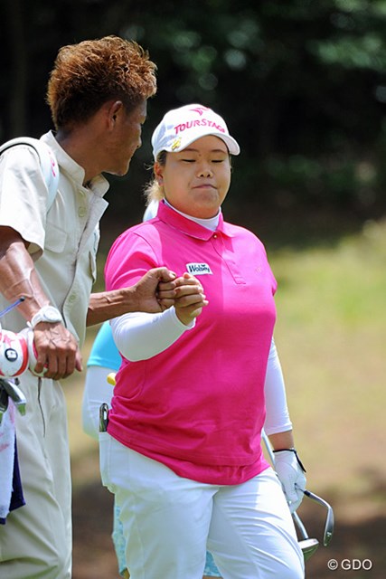 画像詳細 アン ソンジュ サントリーレディスオープン最終日 森田理香子が今季3勝目 18番のバーディで抜け出す 13年 サントリーレディスオープンゴルフトーナメント Gdo ゴルフダイジェスト オンライン