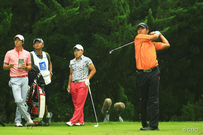 松山英樹が2位タイ発進、石川遼は最下位タイ