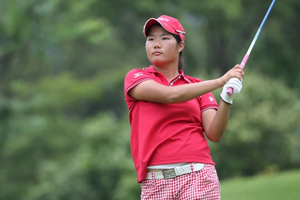 2013年 日本女子アマチュアゴルフ選手権競技 初日 松原由美 大会初日7アンダーをマークして首位に立った松原由美（写真提供：JGA）