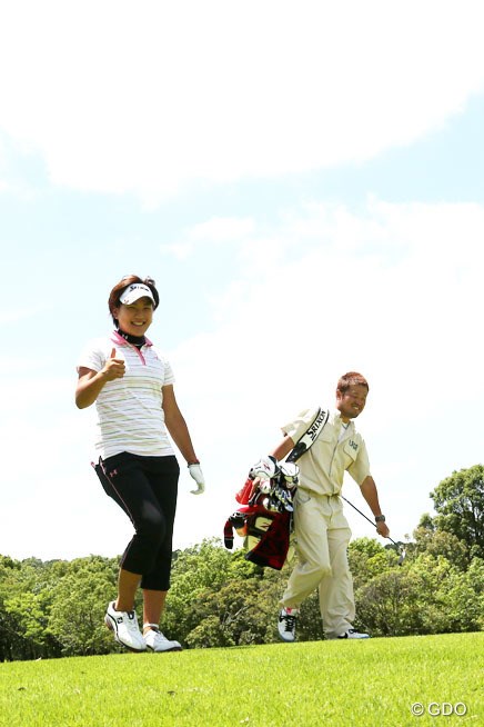 2013年 アース・モンダミンカップ 初日 成田美寿々