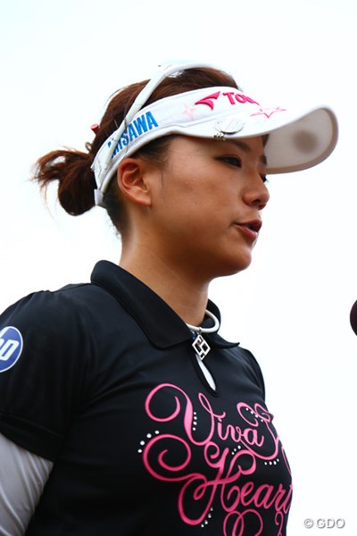2013年 全米女子オープン 2日目 有村智恵 悔しいラウンドの後でも真摯な態度の有村。