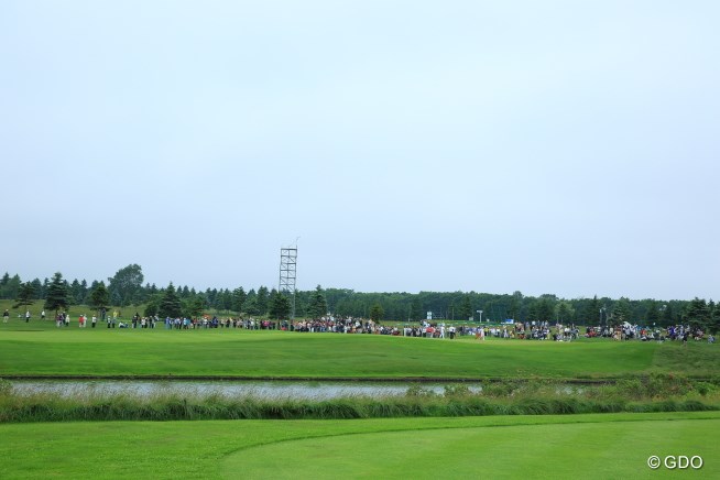 2013年 長嶋茂雄 INVITATIONAL セガサミーカップゴルフトーナメント 初日 ギャラリー