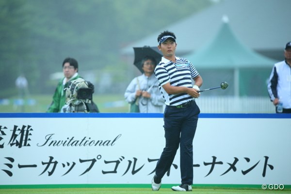 2013年 長嶋茂雄 INVITATIONAL セガサミーカップゴルフトーナメント 2日目 河野祐輝 下部ツアーからの“成り上がり”。河野祐輝が首位に1打差の2位タイに浮上した。