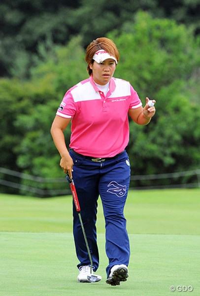 2013年 日医工女子オープンゴルフトーナメント 初日 福田裕子 中断を強いられる中、「リズムを崩すことなくスムーズに再開できた」福田。首位と1打差5位タイの好発進を切った