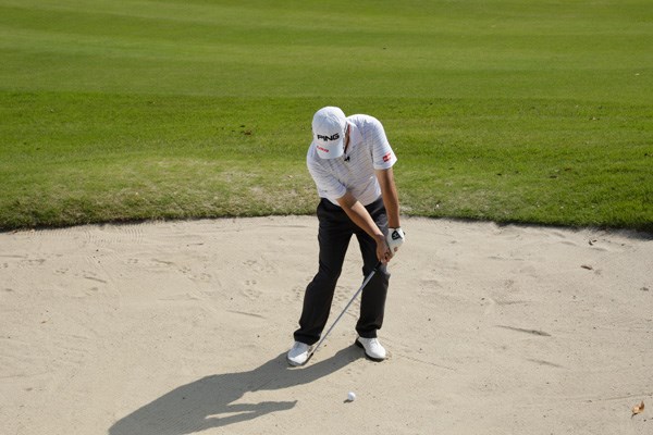 クラブをリリースできないからダフる