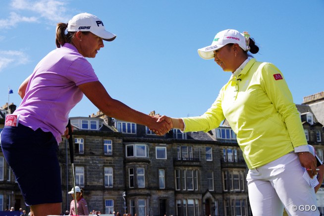 2013年 全英リコー女子オープン 2日目 握手
