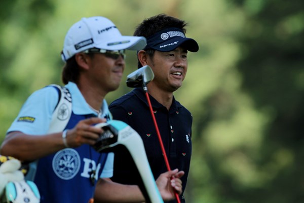 2013年 全米プロゴルフ選手権 初日 藤田寛之 ラウンド中は梅原キャディと笑顔も見せた
