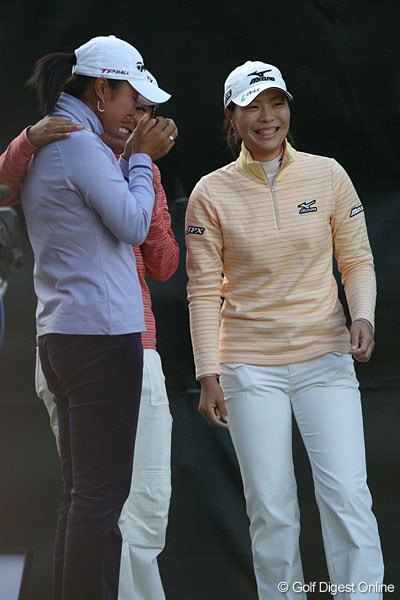 服部真夕（右）＆三塚優子