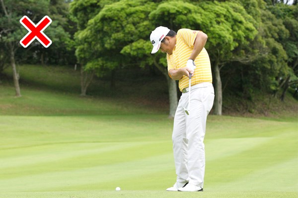 左ヒジを引くのもダフる原因